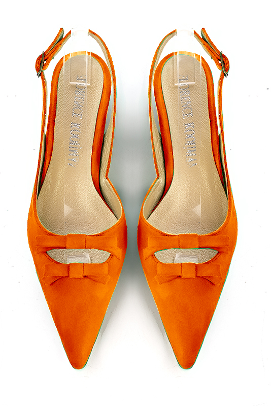 Clementine orange women's open back shoes, with a knot. Pointed toe. Flat kitten heels. Top view - Florence KOOIJMAN